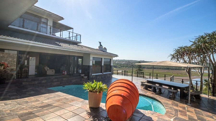 4 Bedroom Property for Sale in Bonza Bay Eastern Cape